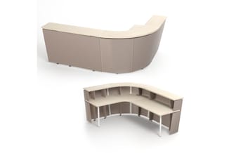 Gebogen receptiebalie in taupe en beige met twee weergaven: frontaal aanzicht en bovenaanzicht met werkblad en opbergruimte.