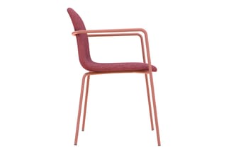 Racco Slim restaurantstoel met bordeauxrode bouclé stoffering en een slank, bijpassend metalen 4-poot frame