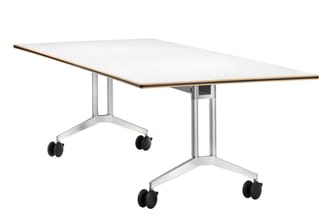 Rechthoekige vergadertafel met witte blad, houten rand, aluminium onderstel en wielen. Geschikt voor kantoor.