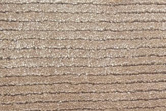 Textiel akoestisch paneel in beige/taupe met horizontale geribbelde structuur en fijne graanachtige oppervlakte