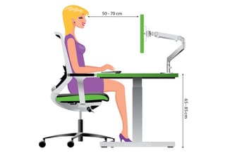 Ergonomische werkplek met groen bureau (85-59 cm hoogte), verstelbare bureaustoel en monitorarm. Schermafstand 50-70 cm aange
