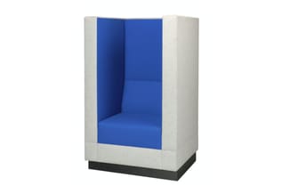 Akoestische belcel met blauwe binnenwanden, lichtgrijze buitenbekleding en zwarte voetplaat.