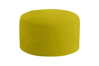 Gele ronde poef met gestructureerde stofbekleding, cylindrische vorm met afgeronde bovenkant.