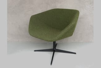 Groene draaistoelen met geboorde zitting en zwart kruisonderstel, frontaanzicht tegen neutrale achtergrond.