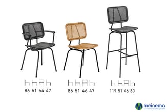Drie stoelmodellen met netweefsel en metalen frame: twee met armsteunen (zwart en naturel) en één barkruk (zwart). Afmetingen