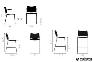 Technische tekeningen van stoelen met afmetingen: zittingshoogte 45-110,5 cm, zitbreedte 50-61,5 cm, zwarte zitting en rugleu