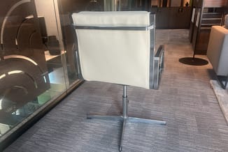 Quinti design stoel showroommodel, afbeelding 2