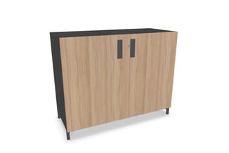 Houten kast met deuren, zwart frame en metalen poten, modern design voor kantoor.