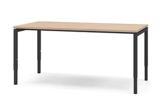 Rechthoekige werktafel met houten blad in natuurtint en zwart metalen frameonderstel.