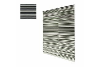 Akoestische wandpanelen in groen en grijs met horizontale lamellenstructuur, inclusief detailweergave van materiaalpatroon.
