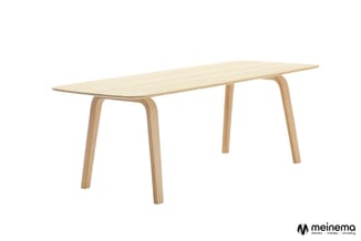 Arco Essential massief houten tafel in licht eiken, een minimalistisch Dutch Design icoon met strakke lijnen voor luxueuze vergaderruimtes
