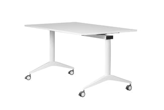 Witte mobiele vergadertafel met rechthoekig blad, twee voetstandaards met wielen en zwarte bediening op het blad.