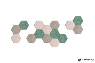 Hexagonale tegels in grijs en groen gerangschikt in drie groepen op witte achtergrond.