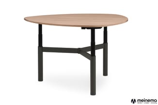 Ronde vergadertafel met naturel houten blad en zwart metalen onderstel met kruissteun.