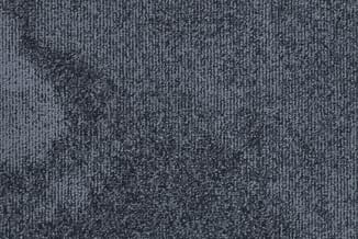 Grijze stofafwerking met verticale ribbelstructuur en verfijnde textuur voor interieurafwerking.