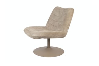 Beige draaibare fauteuil met geplooide ruggesteun op ronde voetsteun, textielstof, zijkant.