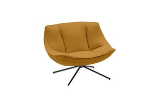 Gele fauteuil met gestoffeerde zitting en rug, zwart metalen spinnenpoten onderstel, moderne vorm.