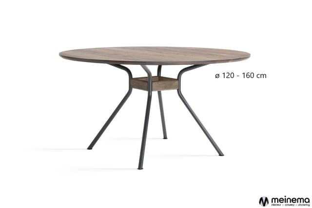 Ronde tafel met grijs eiken blad en zwart metalen pootwerk, doorsnede 120-160 cm.