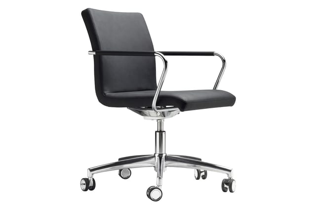Thonet S55 stoel op wielen voor flexibel overleg