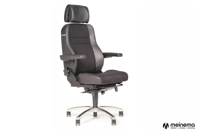 Ergonomische bureaustoel met grijze en zwarte bekleding, verstelbare armleuningen, hoofdsteun en aluminium onderstel met wiel