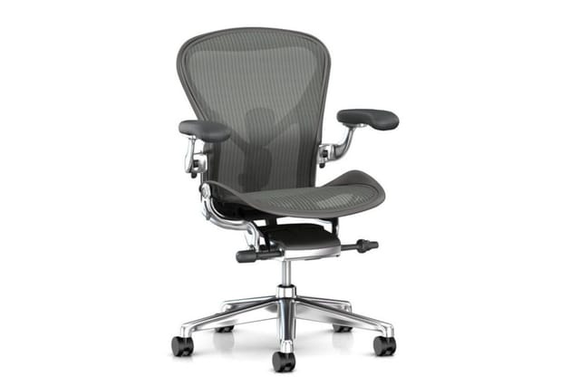 Herman Miller Aeron design bureaustoel met netbespanning, verstelbare PostureFit rugondersteuning en chromen onderstel