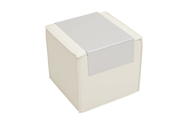 Crème kleurige kubus vormige stof bespanning met grijs bovenpaneel, mogelijk een akoestisch element of interieurobject.
