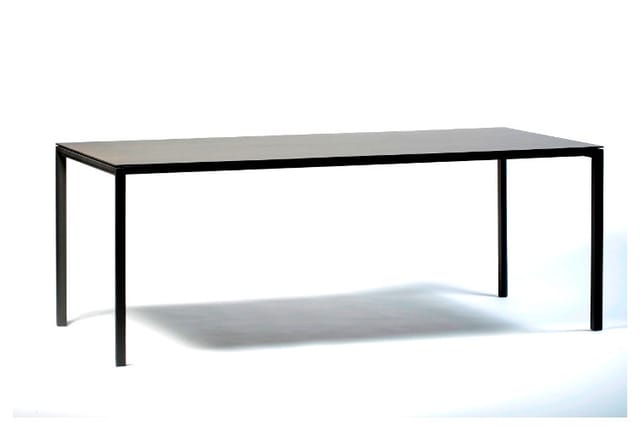 fly tafel metaform