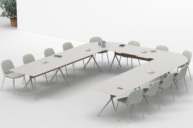 Artifort Beso Table voor raadzaal en overleg